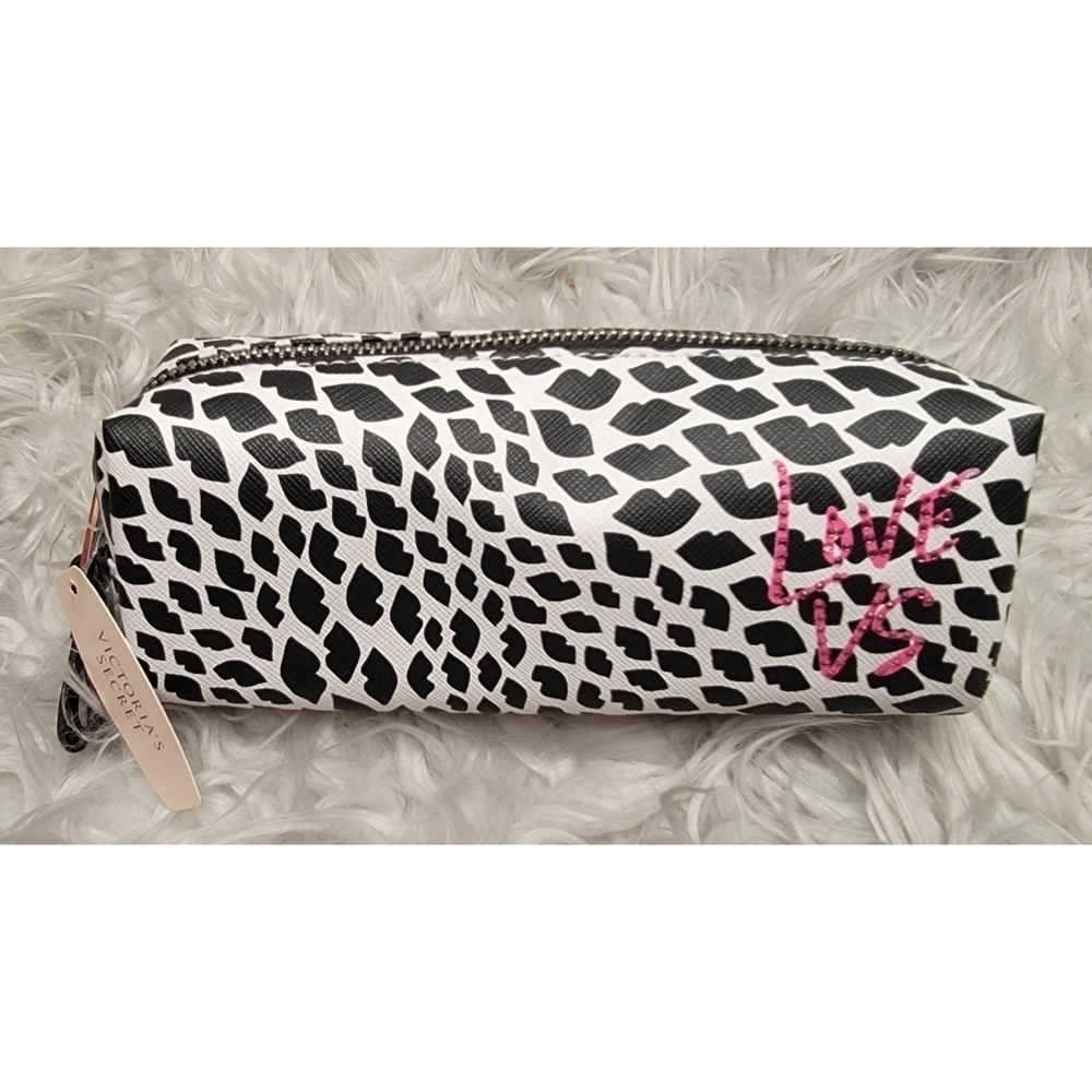 💥5/$30 NEW Victoria Secret zip pouch